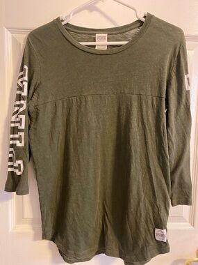 PINK Victoria's Secret Olive Green 3/4 Sleeve Tee